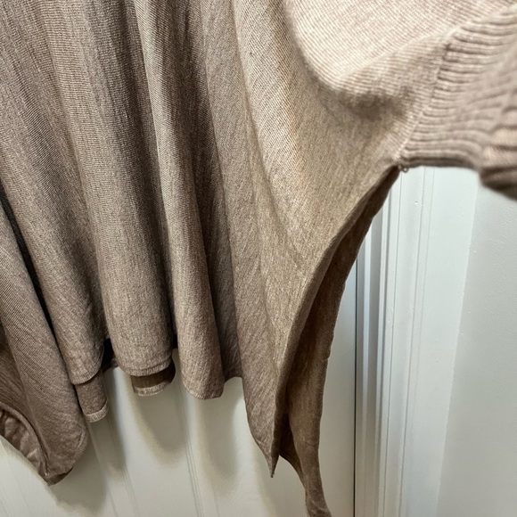 Kate & Mallory Tan Cowl Neck Poncho Sweater Size 1X/3X - Picture 4 of 5